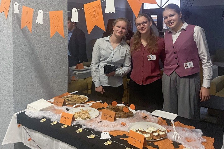 Halloweenský charitativní prodej pro Haryka