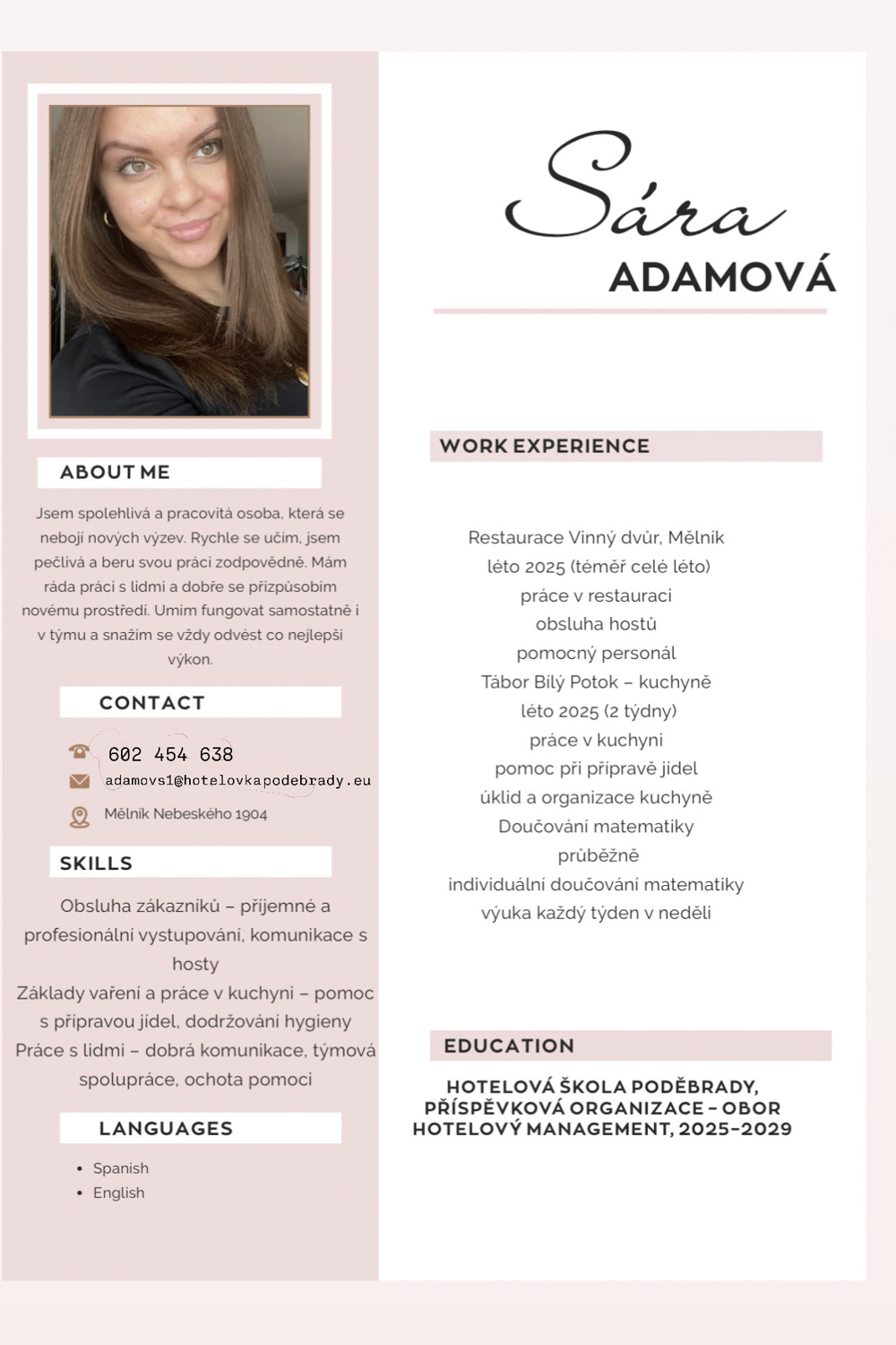 adamova-sara-medailonek