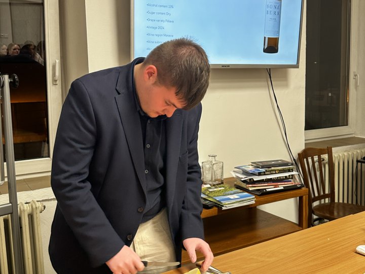 20260309_181852346_iOS