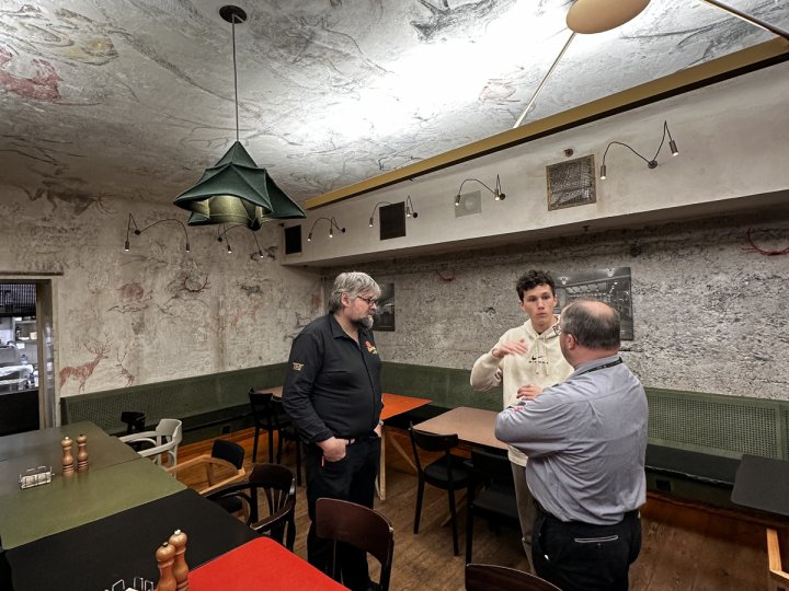 20260311_094446160_iOS